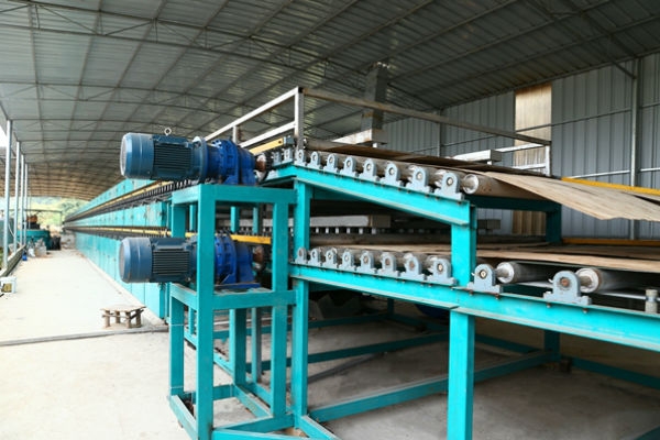 單板木材嘿嘿视频在线观看