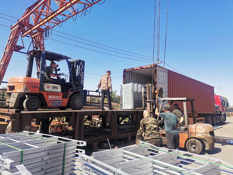 翻板嘿嘿视频在线观看